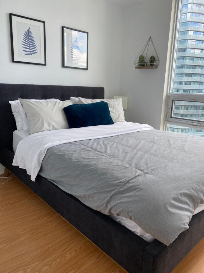 Toronto Cn Tower Maple Leaf Square Luxurious 2 Bedroom Condo 外观 照片