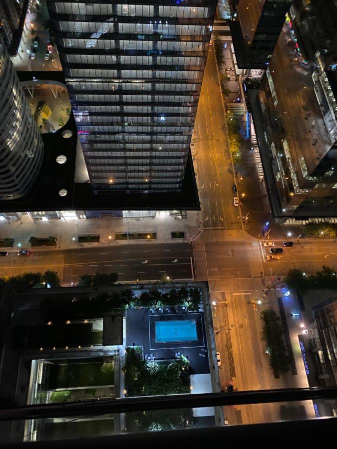 Toronto Cn Tower Maple Leaf Square Luxurious 2 Bedroom Condo 外观 照片