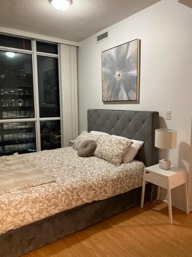 Toronto Cn Tower Maple Leaf Square Luxurious 2 Bedroom Condo 外观 照片